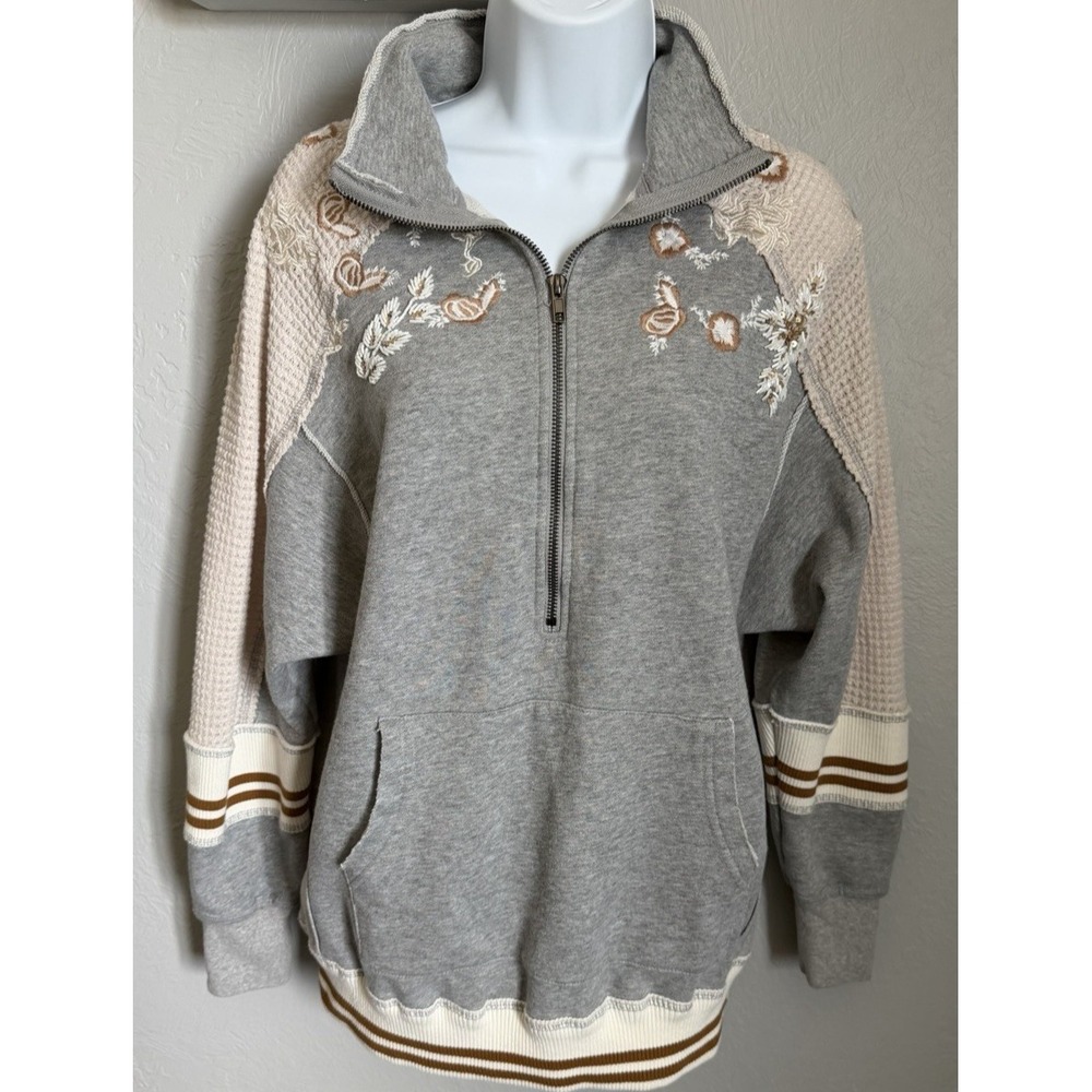 Gimmicks by BKE Pullover Sweater Womens Small Gray 1/4 Zip‎ Beaded Shoulder Boho